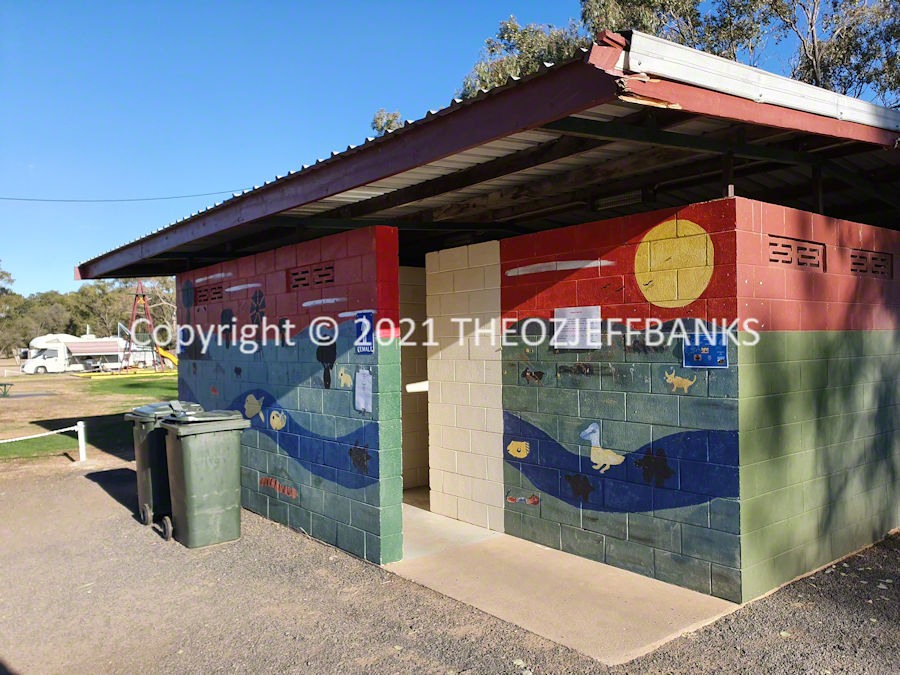 Around Oz the First Time - Chapter 6 - Bowenville Reserve to Mitchell | Travelling Around Australia with Jeff Banks