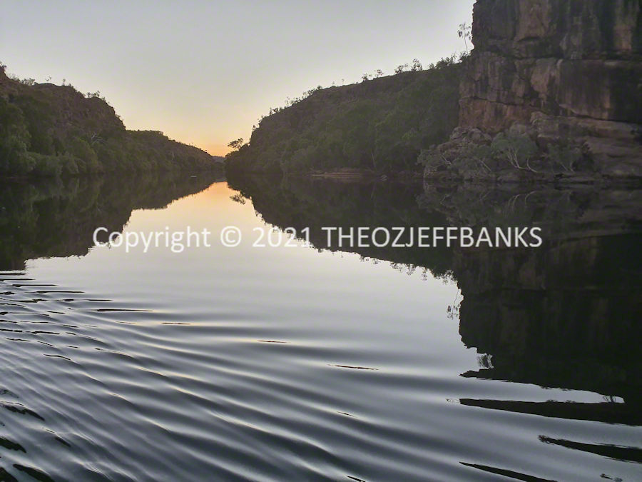 Around Oz the First Time - Chapter 28 - Third Week Down | Travelling Around Australia with Jeff Banks