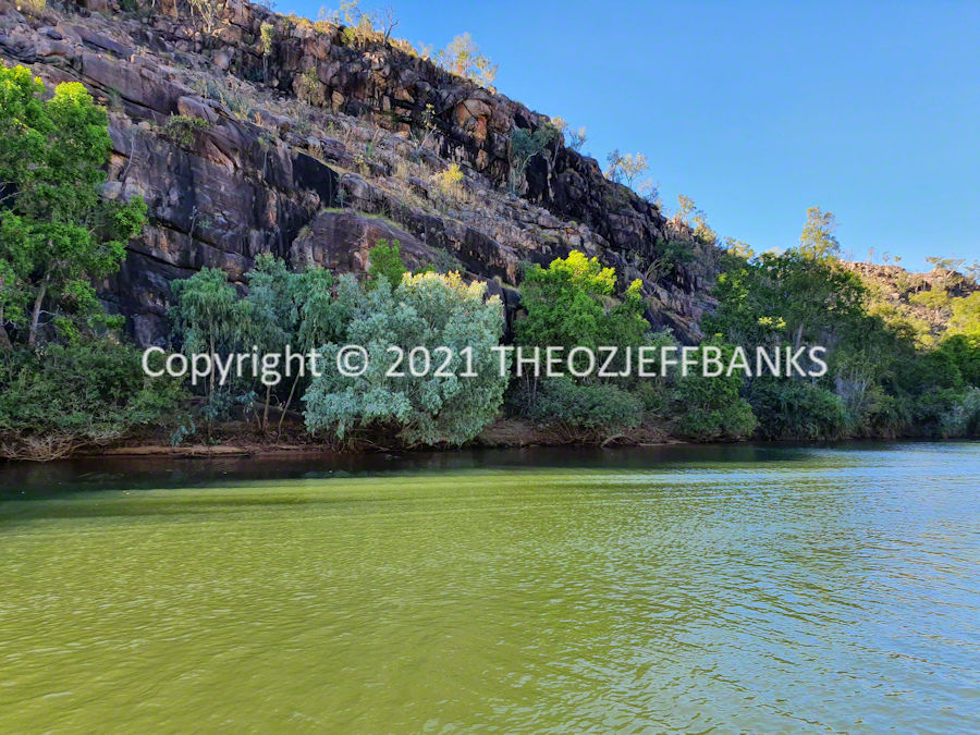 Around Oz the First Time - Chapter 26 - Darwin to Katherine | Travelling Around Australia with Jeff Banks