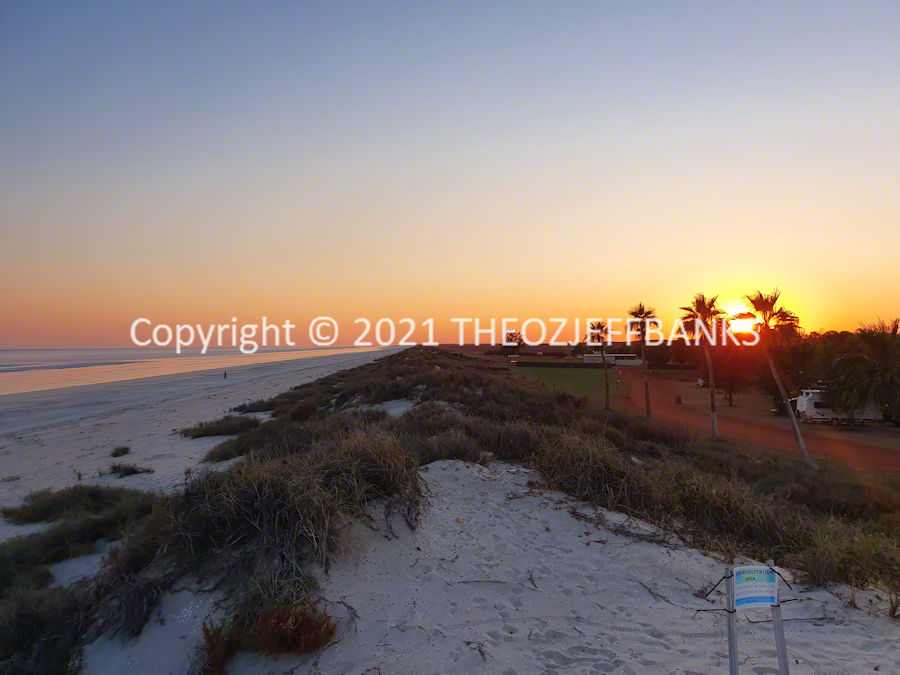 Around Oz the First Time - Chapter 56 - 80 Mile Beach Day 2 | Travelling Around Australia with Jeff Banks