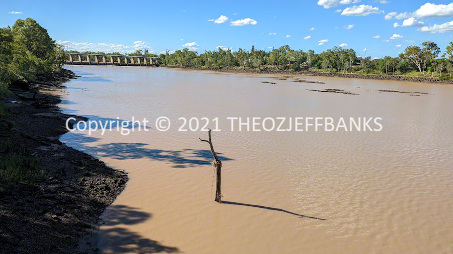 The Long Way Home - Chapter 2 - Another Day in Rockhampton | Travelling Around Australia with Jeff Banks