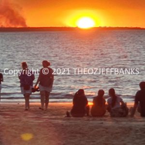ROzCh24-140S | Travelling Around Australia with Jeff Banks