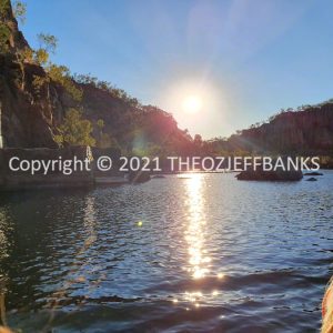 ROzCh26-148S | Travelling Around Australia with Jeff Banks