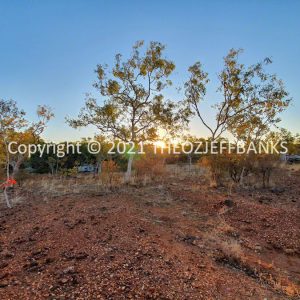 ROzCh38-56S | Travelling Around Australia with Jeff Banks