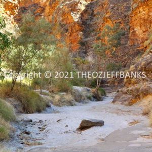 ROzCh40-53 | Travelling Around Australia with Jeff Banks