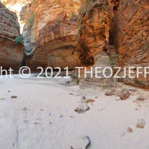 ROzCh40-68P | Travelling Around Australia with Jeff Banks
