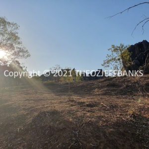 ROzCh46-83S | Travelling Around Australia with Jeff Banks