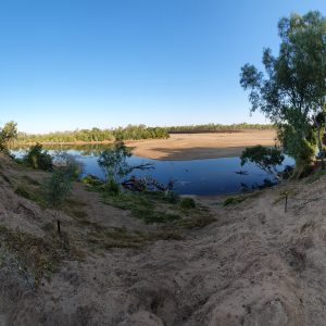 ROzCh46-96P | Travelling Around Australia with Jeff Banks