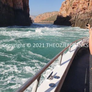 ROzCh48-128 | Travelling Around Australia with Jeff Banks