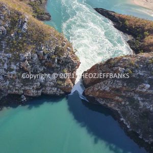 ROzCh48-168 | Travelling Around Australia with Jeff Banks