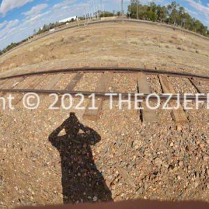 ROzCh8-111P | Travelling Around Australia with Jeff Banks