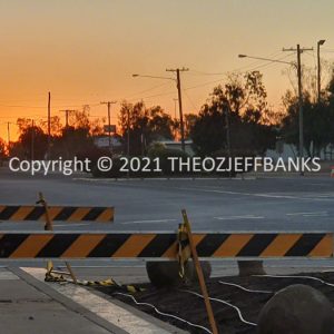 ROzCh8-150S | Travelling Around Australia with Jeff Banks