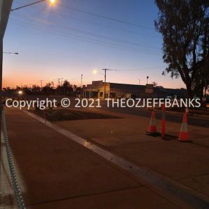 ROzCh8-154 | Travelling Around Australia with Jeff Banks