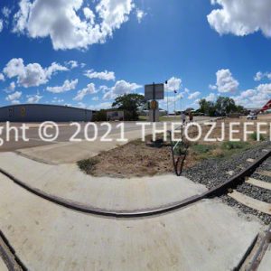 ROzCh8-67P | Travelling Around Australia with Jeff Banks