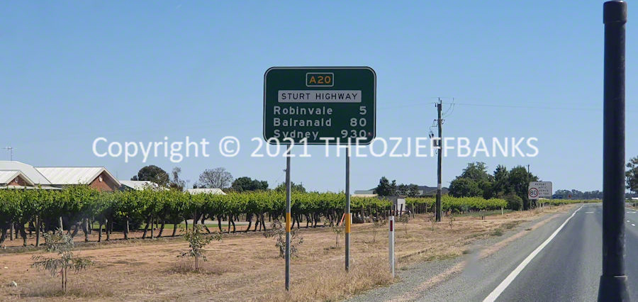 Around Oz the First Time - Chapter 93 - Mildura to Echuca | Travelling Around Australia with Jeff Banks
