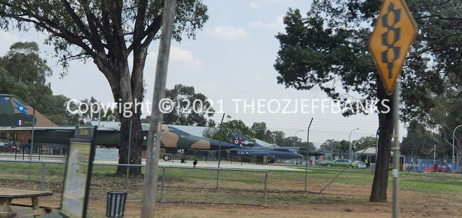Around Oz the First Time - Chapter 96 - Wodonga to Condobolin | Travelling Around Australia with Jeff Banks