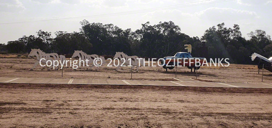 Around Oz the First Time - Chapter 96 - Wodonga to Condobolin | Travelling Around Australia with Jeff Banks