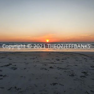 ROzCh53-32S | Travelling Around Australia with Jeff Banks