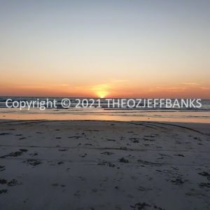 ROzCh53-47S | Travelling Around Australia with Jeff Banks