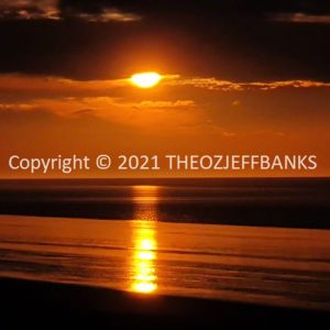 ROzCh56-15S | Travelling Around Australia with Jeff Banks