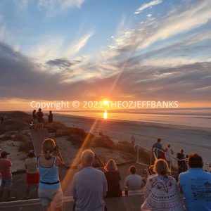 ROzCh56-17S | Travelling Around Australia with Jeff Banks