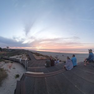 ROzCh56-42P | Travelling Around Australia with Jeff Banks