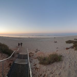 ROzCh58-52P | Travelling Around Australia with Jeff Banks