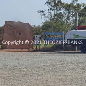 ROzCh63-91 | Travelling Around Australia with Jeff Banks