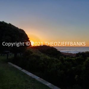 ROzCh77-106S | Travelling Around Australia with Jeff Banks