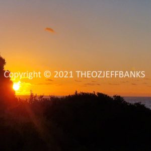 ROzCh77-108S | Travelling Around Australia with Jeff Banks