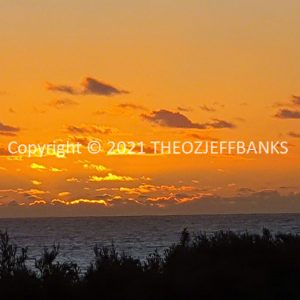 ROzCh77-127S | Travelling Around Australia with Jeff Banks