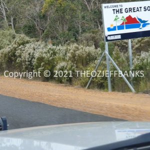 ROzCh79-299 | Travelling Around Australia with Jeff Banks