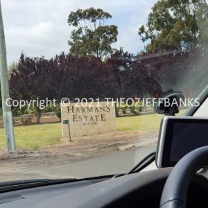 ROzCh79-76 | Travelling Around Australia with Jeff Banks