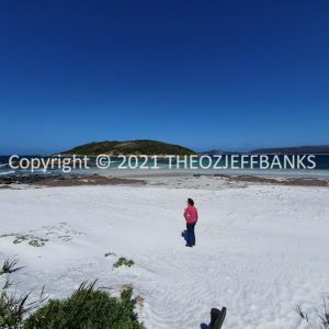ROzCh80-118 | Travelling Around Australia with Jeff Banks