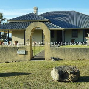 ROzCh80-336 | Travelling Around Australia with Jeff Banks