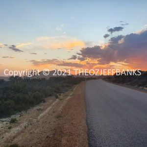 ROzCh82-137S | Travelling Around Australia with Jeff Banks