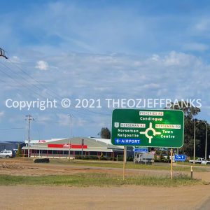 ROzCh82-77 | Travelling Around Australia with Jeff Banks