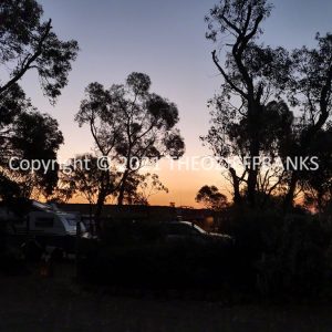 ROzCh84-100S | Travelling Around Australia with Jeff Banks
