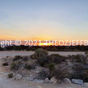 ROzCh85-49S | Travelling Around Australia with Jeff Banks