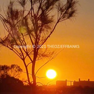 ROzCh91-113S | Travelling Around Australia with Jeff Banks