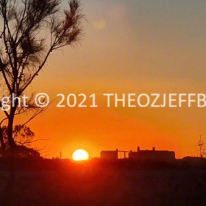 ROzCh91-139S | Travelling Around Australia with Jeff Banks