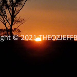 ROzCh91-140S | Travelling Around Australia with Jeff Banks