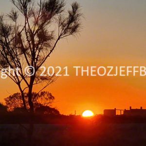 ROzCh91-141S | Travelling Around Australia with Jeff Banks