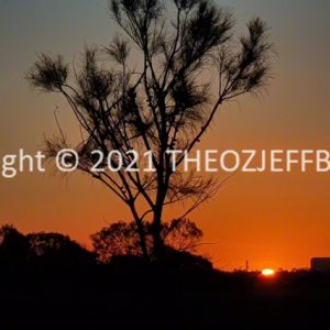 ROzCh91-221S | Travelling Around Australia with Jeff Banks