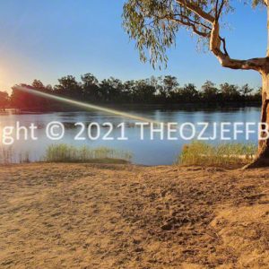 ROzCh92-120S | Travelling Around Australia with Jeff Banks