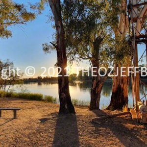 ROzCh92-126 | Travelling Around Australia with Jeff Banks