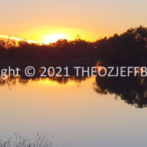 ROzCh92-154S | Travelling Around Australia with Jeff Banks