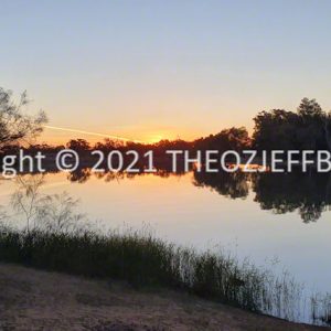ROzCh92-155S | Travelling Around Australia with Jeff Banks