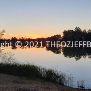 ROzCh92-158S | Travelling Around Australia with Jeff Banks