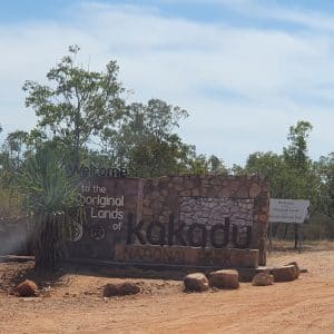 HWGACh58-10 | Travelling Around Australia with Jeff Banks